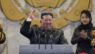 Північнокорейський лідер Кім Чен Ин на партійному з'їзді 25 лютого 2026 року. Fot. PAP/EPA/KCNA/