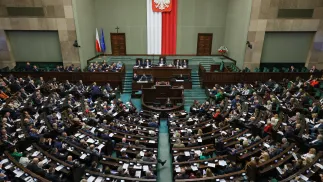 Депутаты в зале заседаний Сейма. Fot. PAP/Paweł Supernak