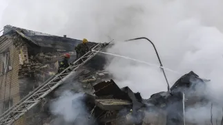 Rosyjskie ataki dronów na Ukrainę. Fot. PAP/EPA/SERGEY KOZLOV