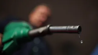 Tankowanie Fot. PAP/Leszek Szymański