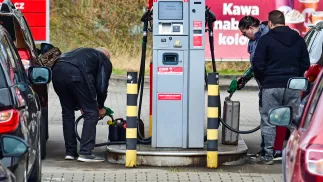 Stacja paliw (zdjęcie ilustracyjne). Fot. PAP/Marcin Bielecki