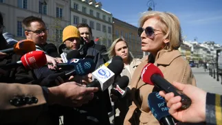 Magdalena Bentkowska po wyjściu ze ślubowania w Pałacu Prezydenckim w Warszawie Fot. PAP/Marcin Obara