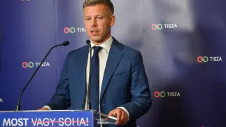 Peter Magyar, przewodniczący Tiszy. Fot. PAP/EPA/Tibor Illyes