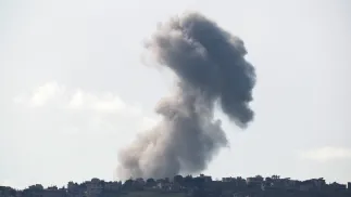 Izraelskie ataki na Liban, fot. PAP/EPA/ATEF SAFADI