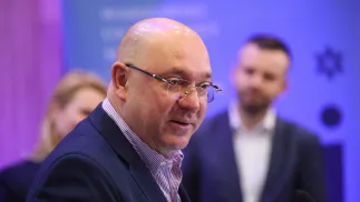 Проф. Роберт Галонзковский. Fot. PAP/Leszek Szymański