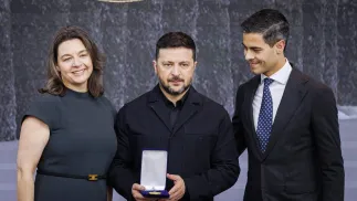 Володимир Зеленський на церемонії вручення нагороди Four Freedoms Awards. Fot. PAP/EPA/ROBIN VAN LONKHUIJSEN