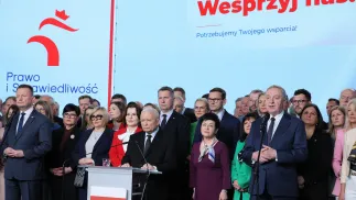 Prezes PiS Jarosław Kaczyński i politycy ugrupowania Fot. PAP/Rafał Guz
