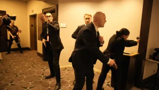 Strzały rozległy się w sobotę wieczorem wkrótce po rozpoczęciu dorocznej gali Stowarzyszenia w hotelu Hilton w Waszyngtonie. Fot. PAP/EPA/	Yuri Gripas / POOL