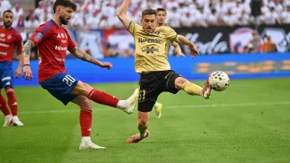 Trwa finał piłkarskiego Pucharu Polski między Górnikiem Zabrze a Rakowem Częstochowa. Fot. PAP/Piotr Nowak
