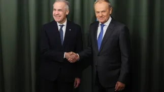 Donald Tusk i Mark Carney Fot. PAP/Leszek Szymański