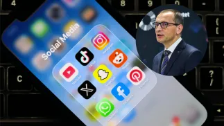Prof. Roman Cieślak/social media (zdjęcie ilustracyjne). Fot. PAP/Piotr Nowak/EPA/ADAM VAUGHAN