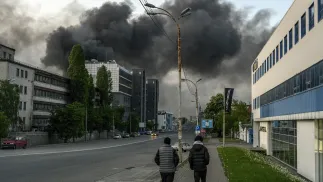 Dym po ataku Rosji na Kijów Fot. PAP/EPA/MAXYM MARUSENKO