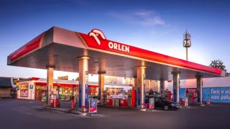 Orlen obniżył w piątek hurtowe ceny paliw. Fot. orlen.pl