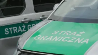 Radiowozy Straży Granicznej, zdjęcie ilustracyjne, Fot. PAP/Tomasz Waszczuk