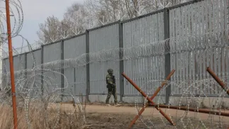 Żołnierz granicy państwowej Polski z Białorusią. Fot. PAP/Artur Reszko