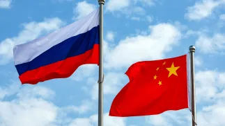 Флаги России и Китая. Fot. PAP/EPA/VLADIMIR SMIRNOV/SPUTNIK/KREMLIN POOL