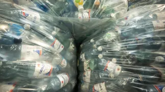 Butelki plastikowe Fot. PAP/Tytus Żmijewski