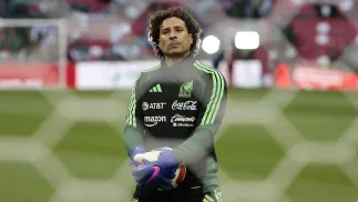 Bramkarz Guillermo Ochoa. Fot. PAP/EPA/José Méndez