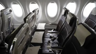 Zdaniem szefa taniego przewoźnika Ryanair, Michaela O'Leary'ego, europejskie linie lotnicze przygotowują się na kolejne redukcje lotów. Fot. PAP/	Jakub Kaczmarczyk