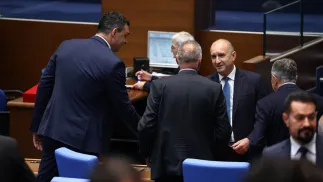 Nowy premier Bułgarii Rumen Radew. Fot. PAP/EPA/STRINGER