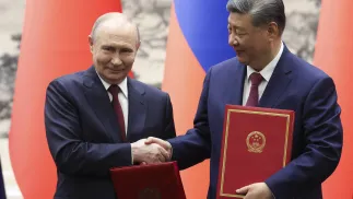 Władimir Putin, Xi Jinping. Fot. PAP/ EPA/Maxim Shemetov 