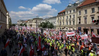 Protest organizowany przez NSZZ „Solidarność”, 20 bm. w Warszawie. Fot. PAP/Szymon Pulcyn