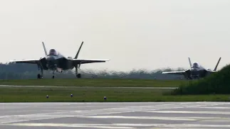 Приліт перших трьох літаків F-35. Fot. PAP/Marian Zubrzycki