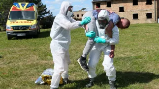 Zintegrowane ćwiczenia ratownicze 15. Lubuskiej Brygady Obrony Terytorialnej. Fot. PAP/Lech Muszyński