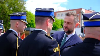 Władysław Kosiniak-Kamysz wziął udział w obchodach Dnia Strażaka w Dąbrowie Tarnowskiej. Fot. Władysław Kosiniak-Kamysz/X