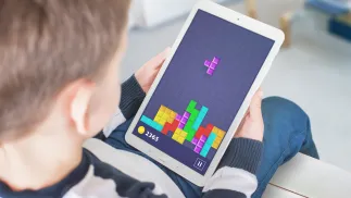 Gra Tetris. Fot. Stanisic Vladimir/Adobe Stock