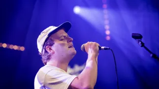 Mac DeMarco. Fot. EPA/JEAN-CHRISTOPHE
