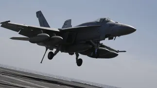 Samolot myśliwski F/A-18 Super Hornet, zdjęcie ilustracyjne. Fot. PAP/EPA/JEON HEON-KYUN/POOL / POOL