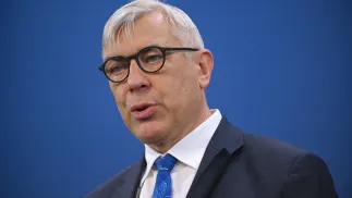 Pełnomocnik pokrzywdzonego biznesmena, mec. Roman Giertych. Fot. PAP/Marcin Obara