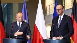 Premier Polski Donald Tusk i kanclerz Niemiec  Friedrich Merz. Fot. PAP/EPA/FILIP SINGER