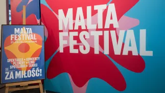  Logo festiwalu podczas konferencji prasowej zapowiadającej 36 edycję Malta Festival w Poznaniu Fot. PAP/Jakub Kaczmarczyk 