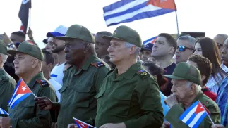 Prezydent Kuby Miguel Diaz-Canel (w środku), fot. PAP/EPA/EFE/Ernesto Mastrascusa