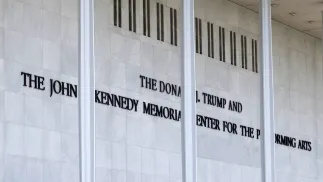 Fasada budynku Kennedy Center. Fot. EPA/WILL OLIVER
