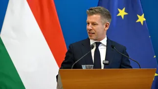 Премьер-министр Венгрии Петер Мадьяр. Fot. PAP/EPA/Robert Hegedus