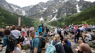 Turyści podczas długiego weekendu w Tatrach, fot. PAP/Grzegorz Momot