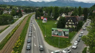 Korki na odcinku "Zakopianki" między Zakopanem i Nowym Targiem w Poroninie. Fot. PAP/Grzegorz Momot