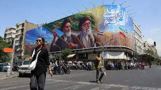 Billboard popierający irański reżim na ulicy Teheranu Fot. PAP/EPA/ABEDIN TAHERKENAREH RESTRICTIONS: 