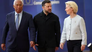 Rozmowy zaczną od spotkania z prezydentem Ukrainy Wołodymyrem Zełenskim. Fot. PAP/EPA/OLIVIER MATTHYS