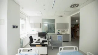 Nowa Klinika Kardiologii i Kardiochirurgii Dziecięcej w Uniwersyteckim Szpitalu Klinicznym (USK) we Wrocławiu. Fot. PAP/Krzysztof Ćwik