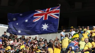 Kibice z flagą Australii Fot. PAP/EPA/Jason Henry