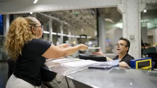 Proces legalizacji imigrantów Hiszpanii. Fot. PAP/EPA/Marcos Villaoslada