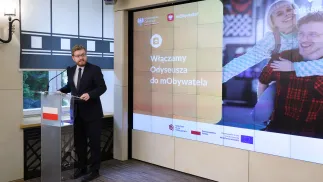 Wiceminister cyfryzacji Dariusz Standerski. Fot. PAP/Paweł Supernak