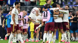 Reprezentacja Hiszpanii celebruje awans do finału MŚ. Fot. PAP/EPA/ALBERT PENA