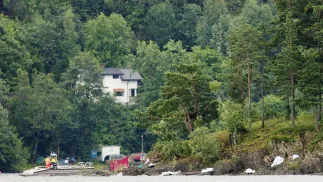 Wyspa Utoya, gdzie Andres Breivik dokonał strzelaniny, w któej zginęło 77 osób. Fot. PAP/EPA/KRISTOFFER OEVERLI ANDERSEN
