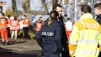 „Bild” podał, że w ataku zginął od ciosów nożownika pracownik banku. Fot. PAP/EPA/	NEWS5/ BAUERNFEIND (zdjęcie ilustracyjne)
