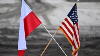 Прапори Польщі та США. Фотоілюстрація. Fot. PAP/Darek Delmanowicz